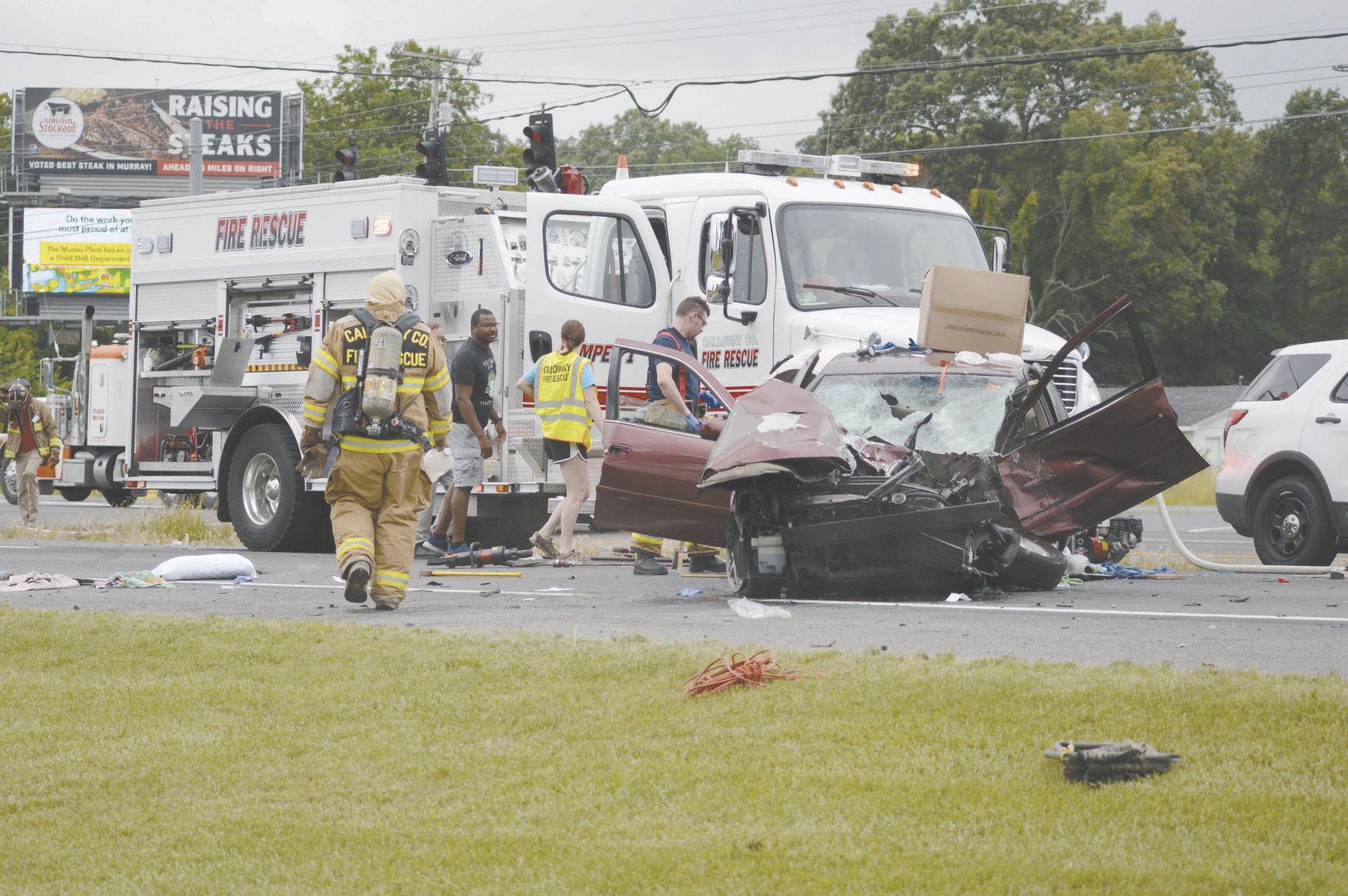 CCSO: 2 injured in Thursday wreck
